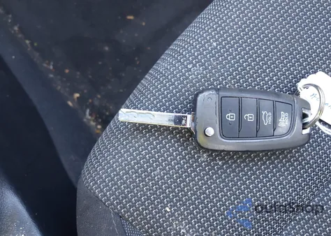 2019 Hyundai Accent Sel z USA, uszkodzony, nr VIN 3KPC24A33KE066902